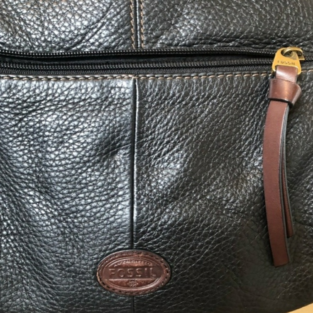 Authentic Fossil "Morgan" Traveler